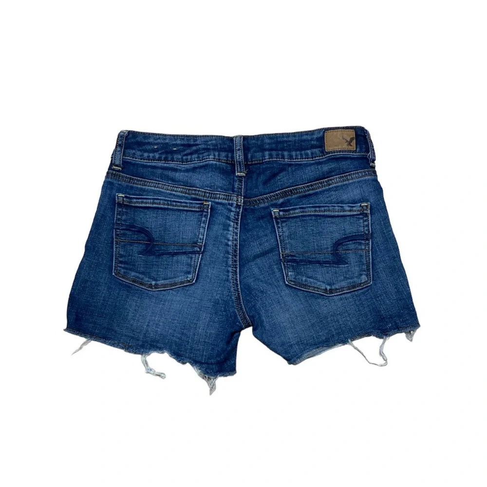 American Eagle Shortie Jean Shorts Women’s 4 Blue Denim Raw Hem Casual Low Rise